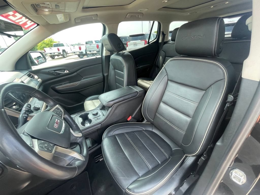 2022 GMC Acadia Denali
