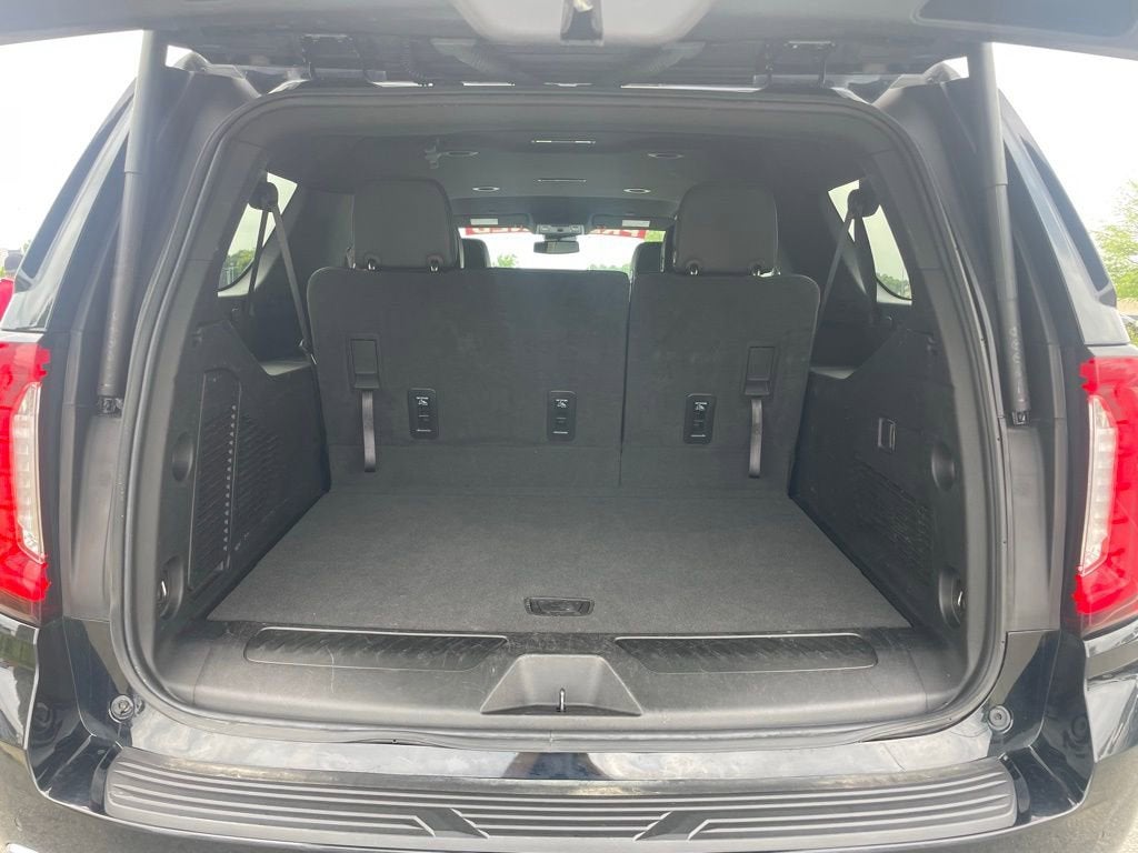 2024 GMC Yukon XL SLT