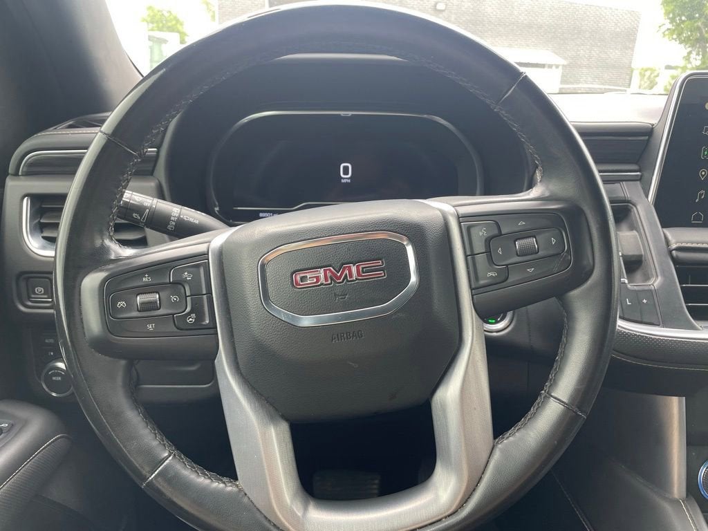 2023 GMC Yukon SLT