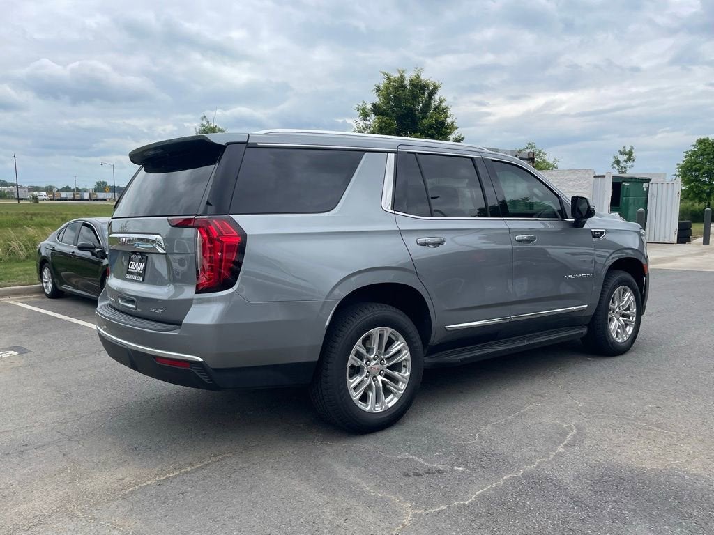 2023 GMC Yukon SLT