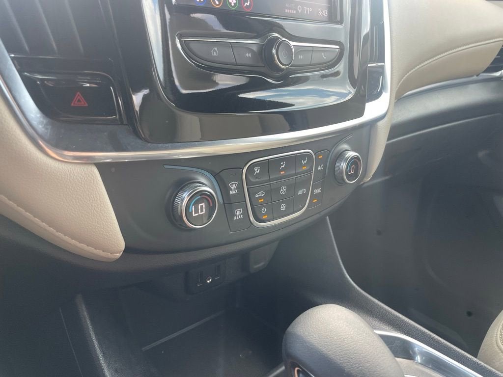 2022 Chevrolet Traverse LS