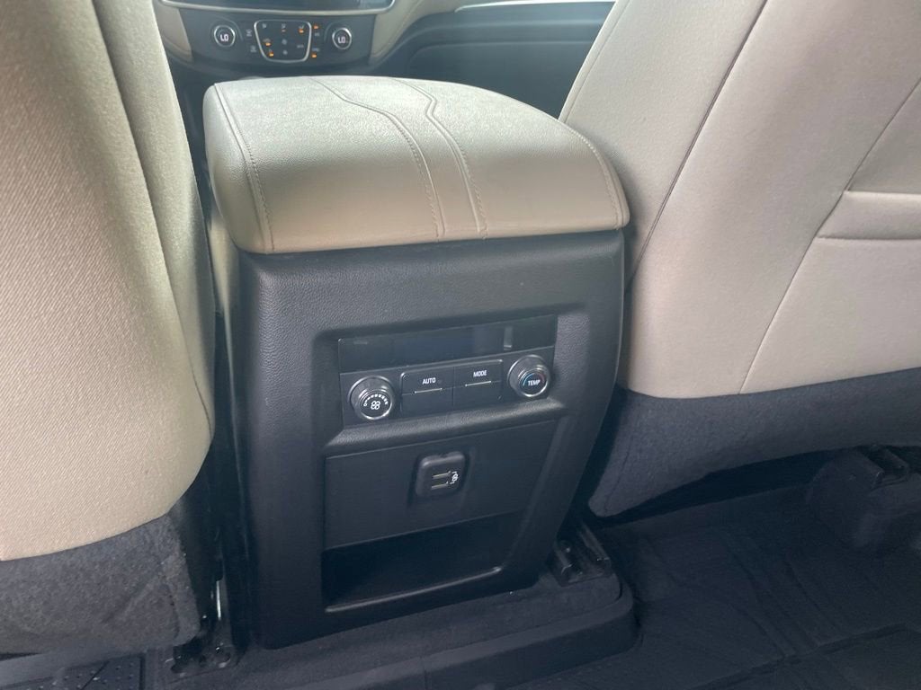 2022 Chevrolet Traverse LS