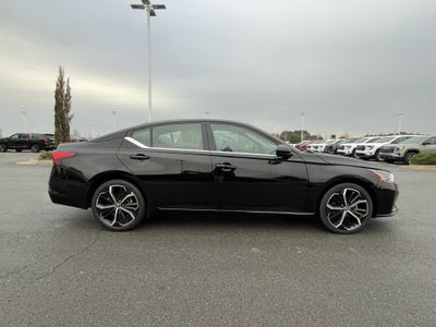 2025 Nissan Altima SR