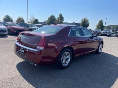 2016 Chrysler 300 Limited