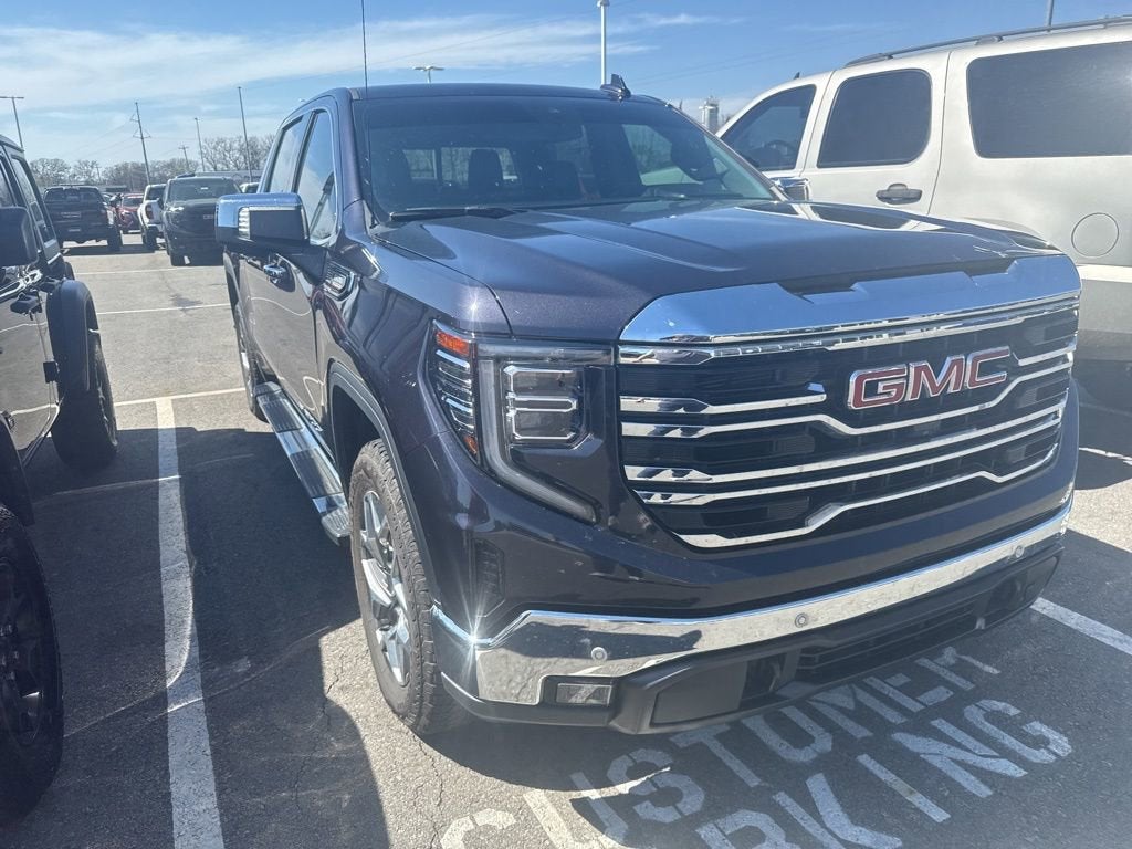 2024 GMC Sierra 1500 SLT