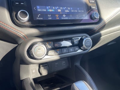 2023 Nissan Versa SR