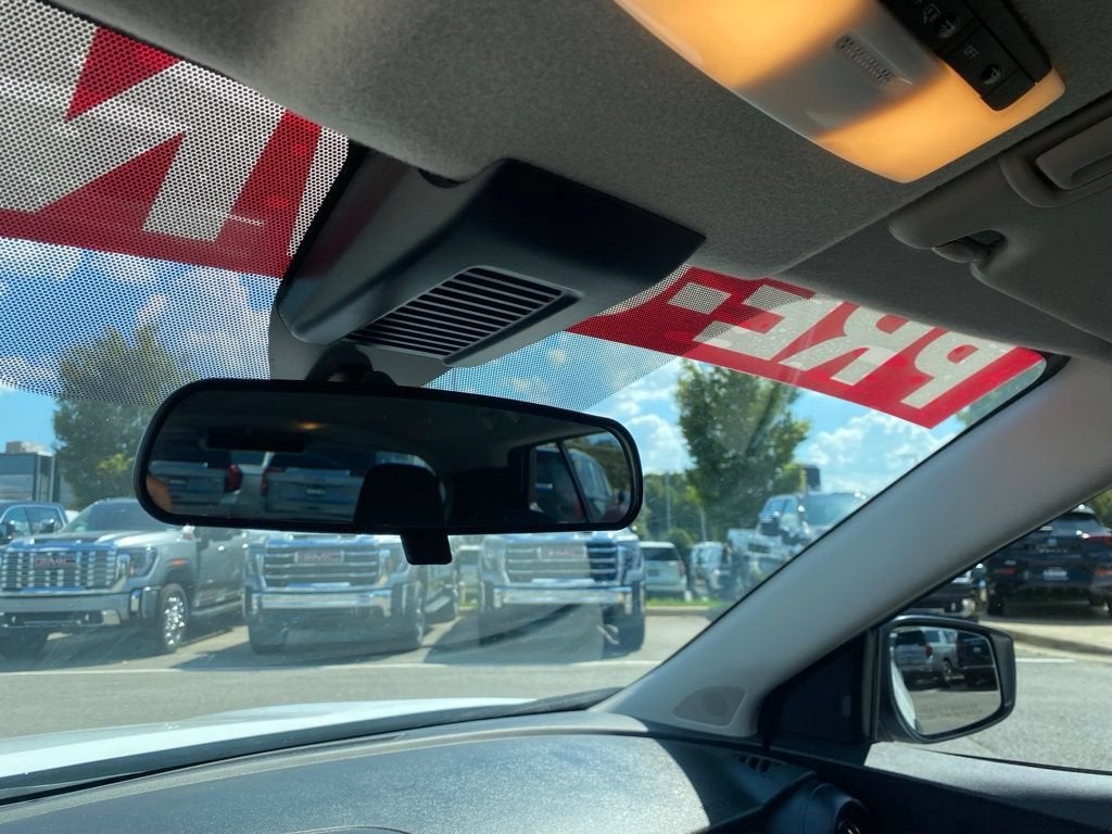 2023 Nissan Kicks S