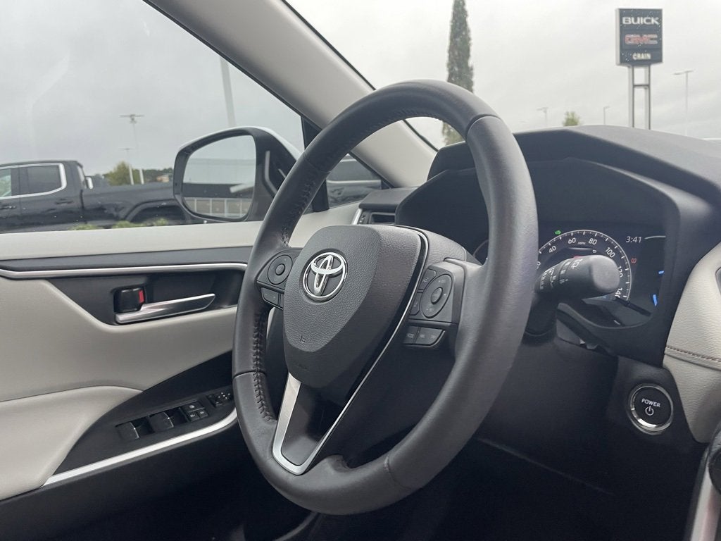 2023 Toyota RAV4 Hybrid XLE Premium