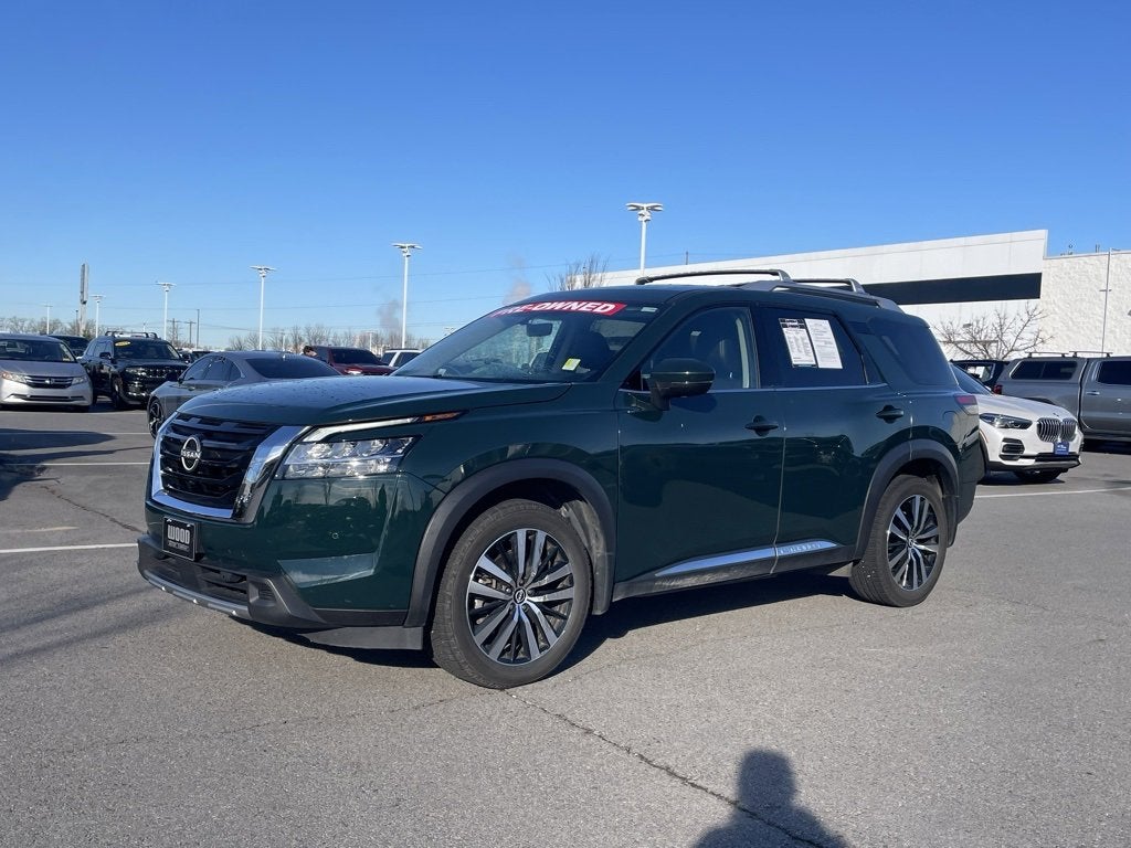 2023 Nissan Pathfinder Platinum
