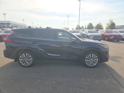 2021 Toyota Highlander Platinum