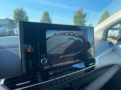 2025 Toyota Sienna LE