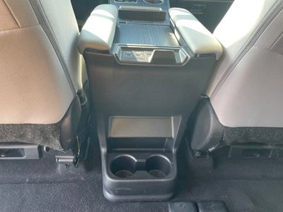 2025 Toyota Sienna LE