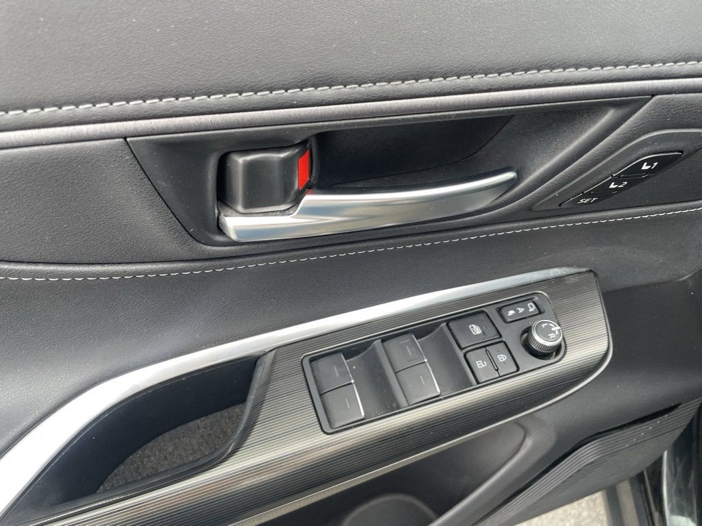 2022 Toyota Venza LE