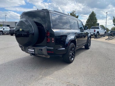 2025 Land Rover Defender Outbound