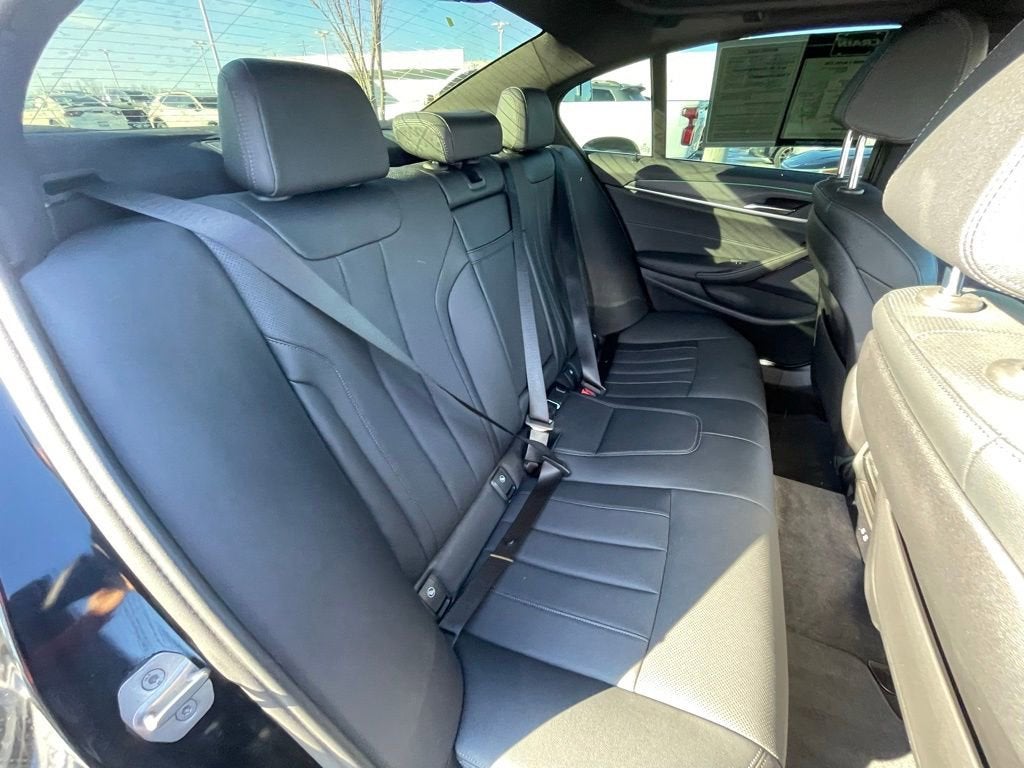 2022 BMW 5 Series 530i