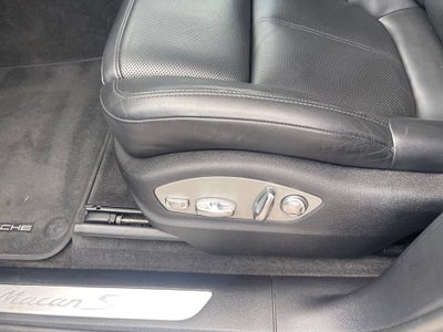 2022 Porsche Macan S