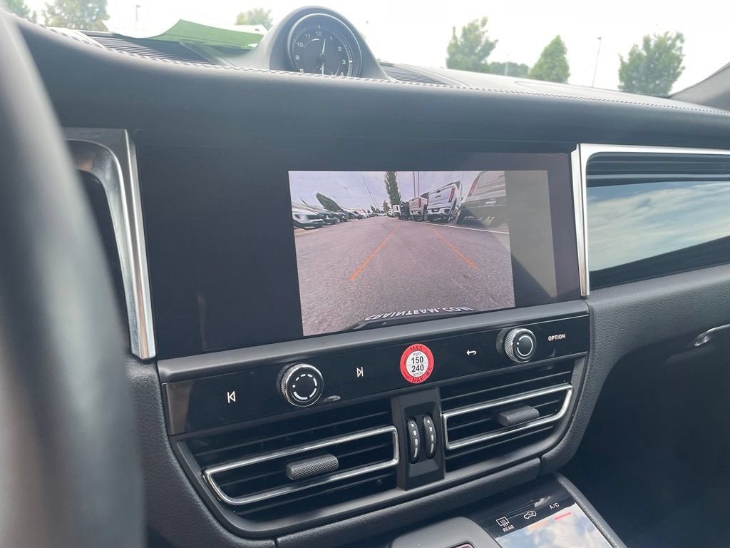 2022 Porsche Macan S