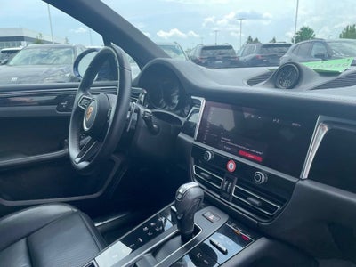2022 Porsche Macan S