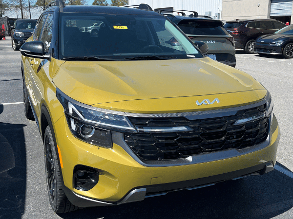Kia Seltos at Crain Kia of Sherwood